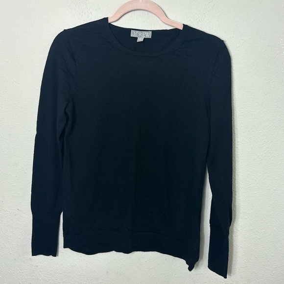 J. Crew 100% Merino Wool Round Neck Pullover Sweater in black size Small - Picture 1 of 7